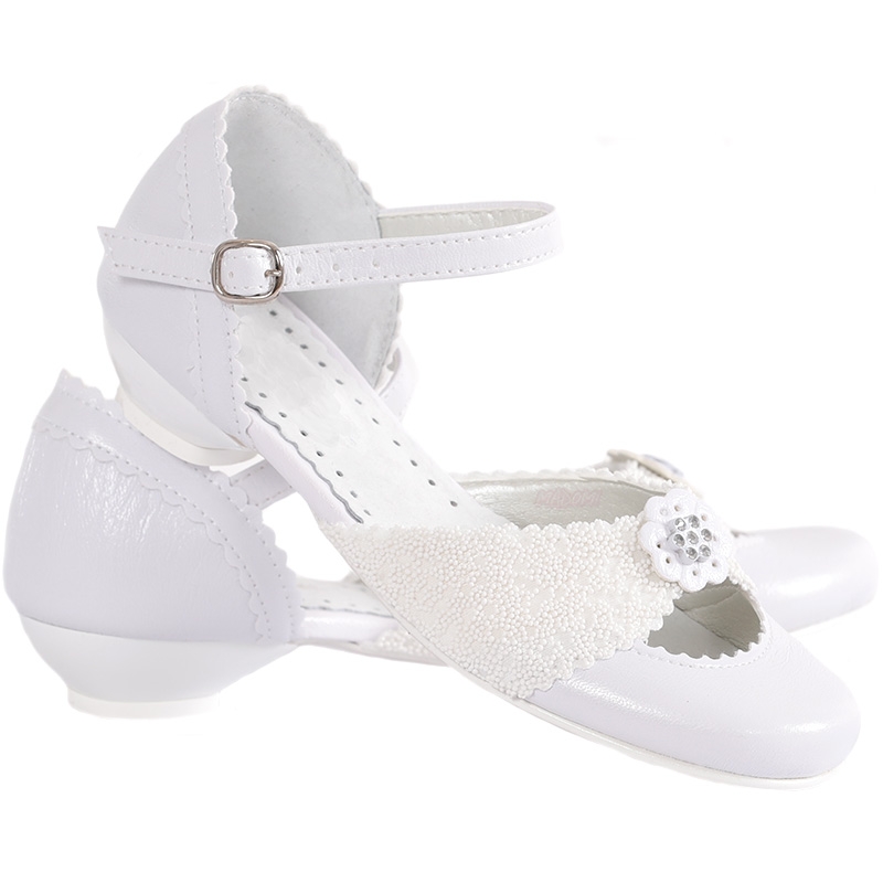 białe buty komunijne dziewczęce z kwiatuszkiem Miko 612